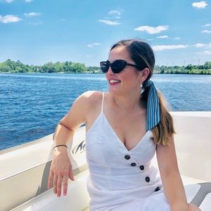 Meet your Posher, Lauren